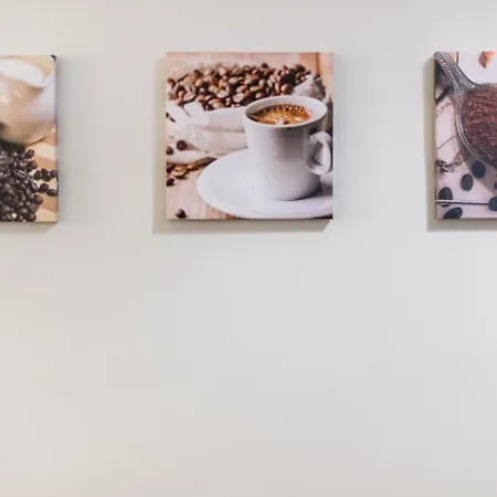 Downtown Heart 3 Bdr, 2 Bath, A/c 公寓 *