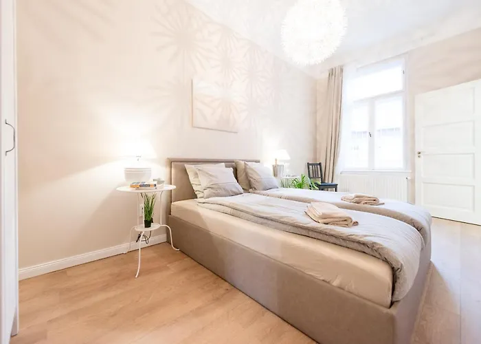 Downtown Heart 3 Bdr, 2 Bath, A/c 公寓 *