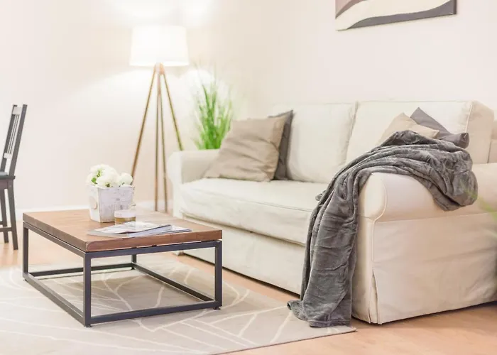 Appartement Downtown Heart With 2 Baths Ac And Free Parking *