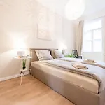Downtown Heart With 2 Baths Ac And Free Parking Διαμέρισμα *