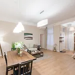 Downtown Heart With 2 Baths Ac And Free Parking Budapešť