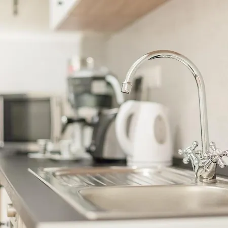 Downtown Heart With 2 Baths Ac And Free Parking * Budapeste