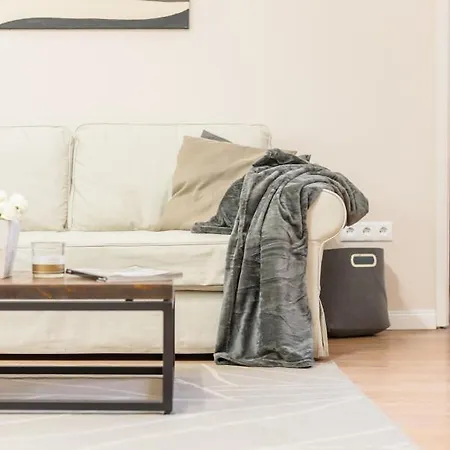 Downtown Heart With 2 Baths Ac And Free Parking Apartamento Budapeste